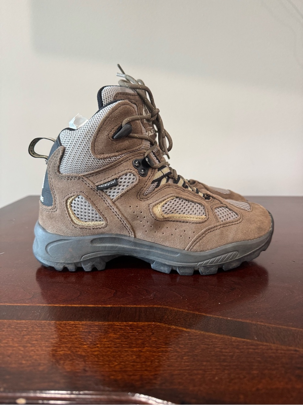 Vasque 7201 Brown Waterproof Hiking Boot Size 5 Y